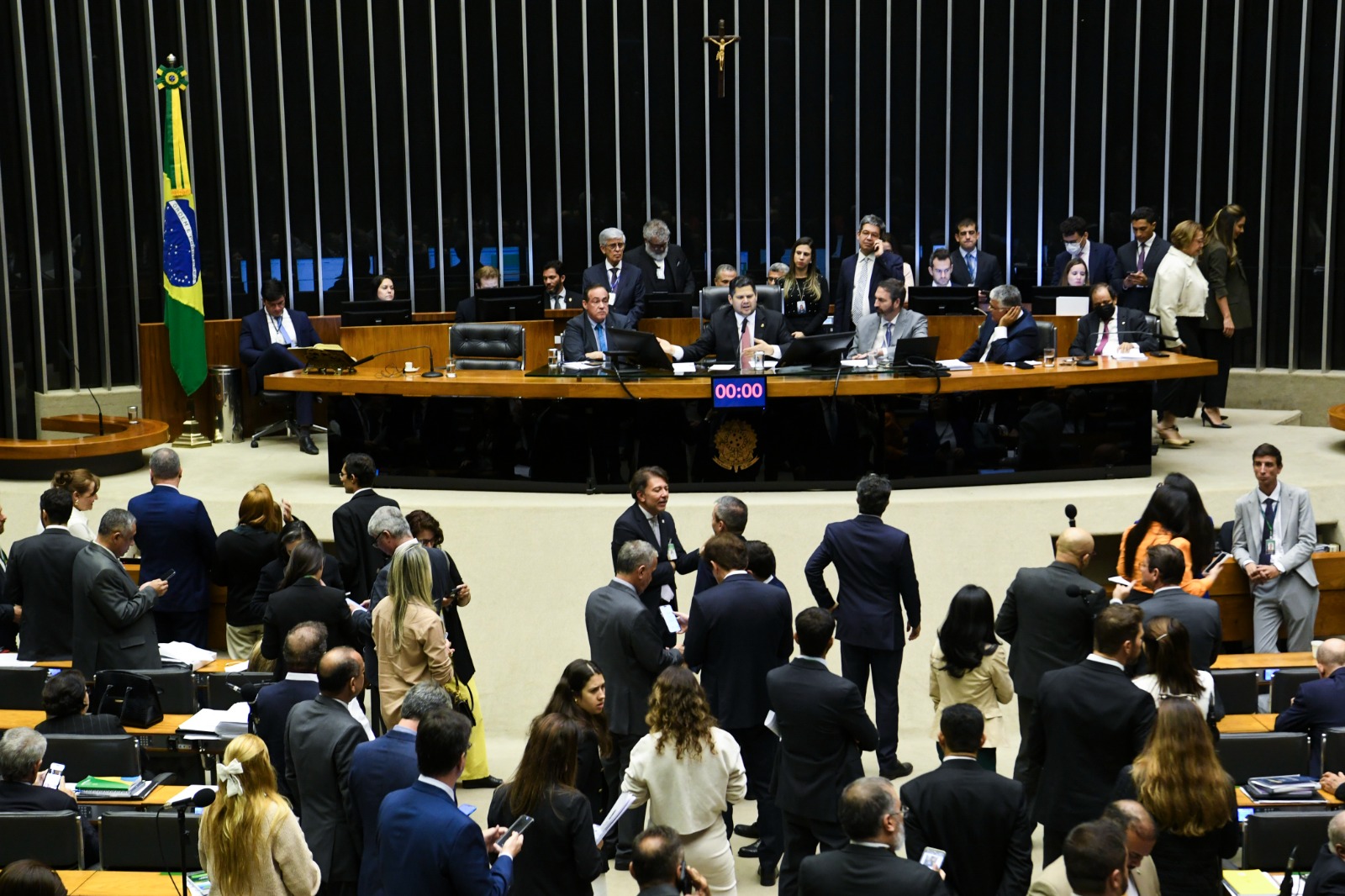 Congresso Nacional aprecia vetos e encerra tramitação do novo marco legal de Defensivos Agrícolas