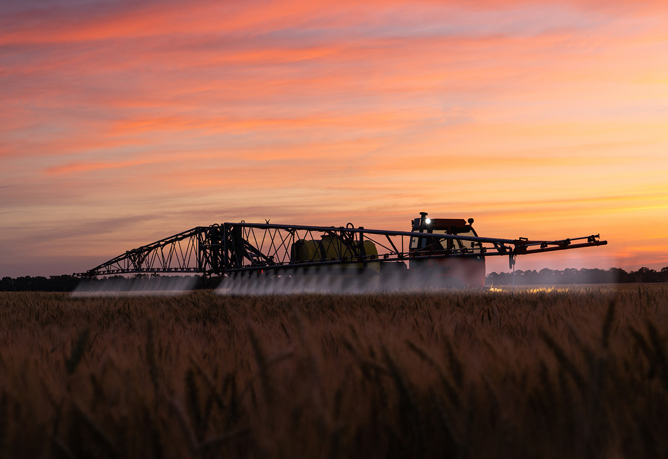 Mercado de defensivos agrícolas tem leve recuperação no Brasil