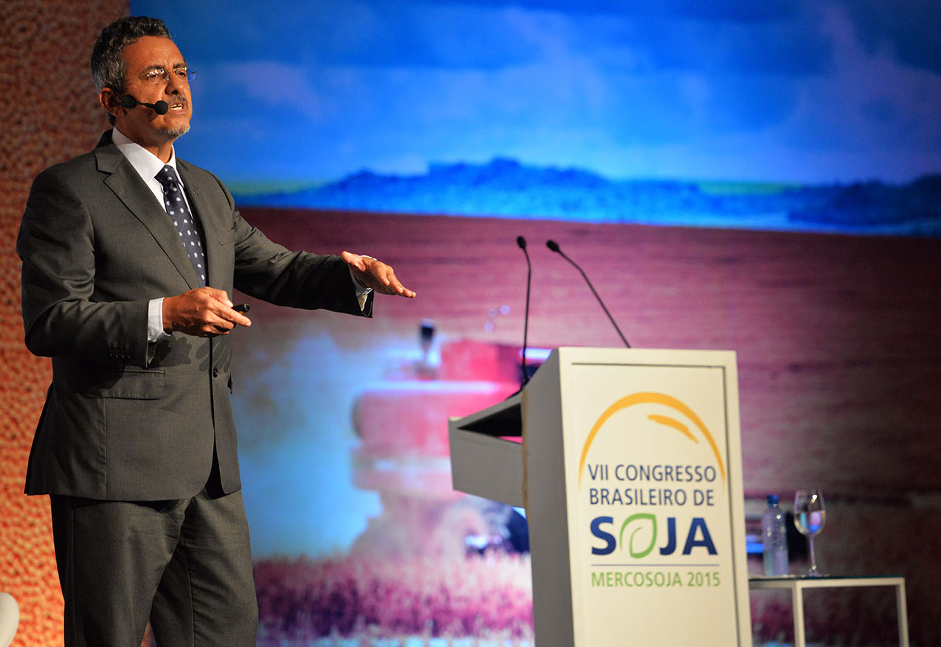 CBSoja debate inovação tecnológica e mercado global