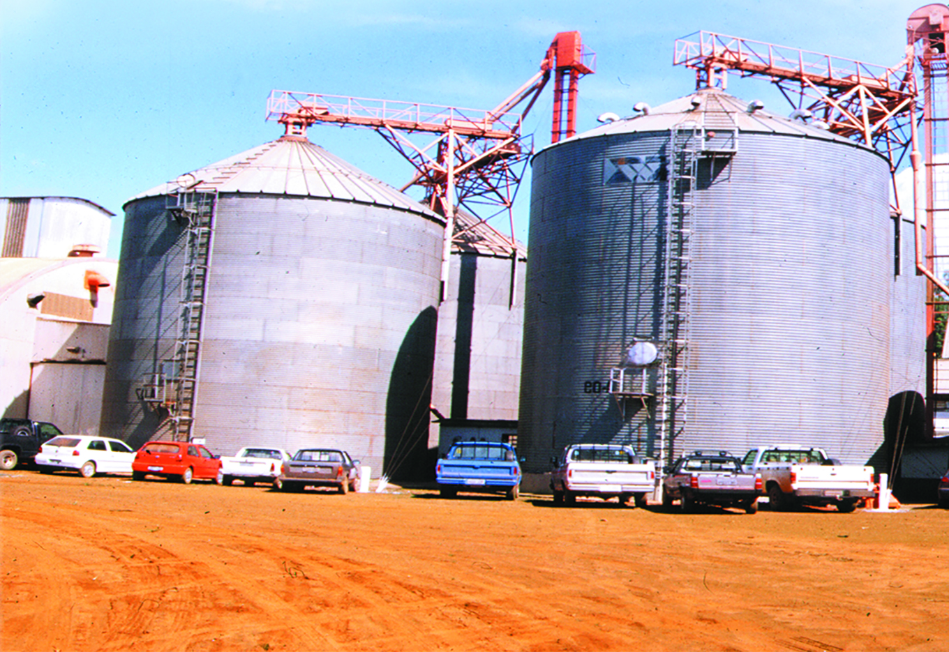 Expurgo em silos verticais