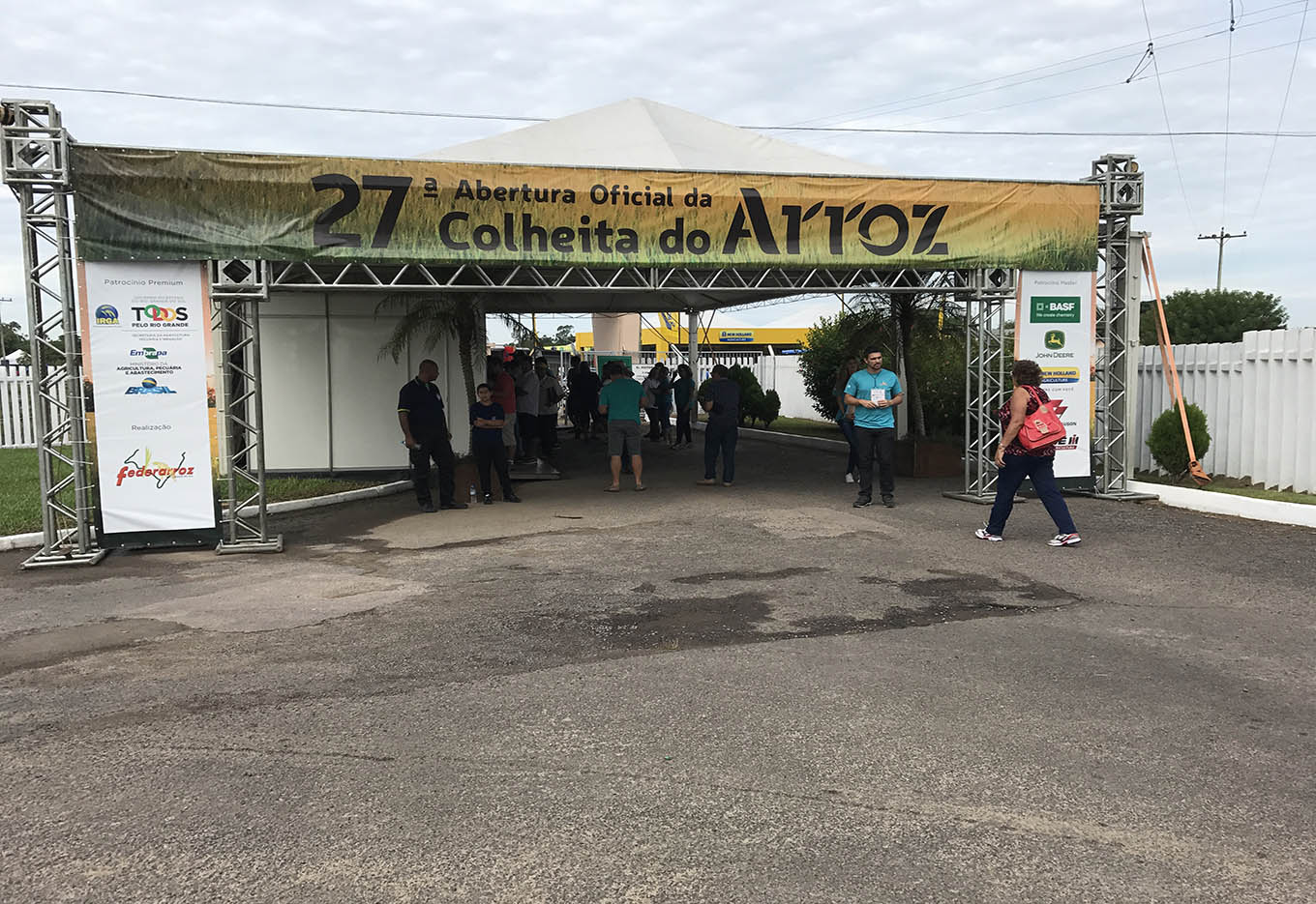 Abertura da colheita do arroz