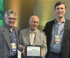 Francisco Krzyzanowski recebe homenagem durante o CBSoja