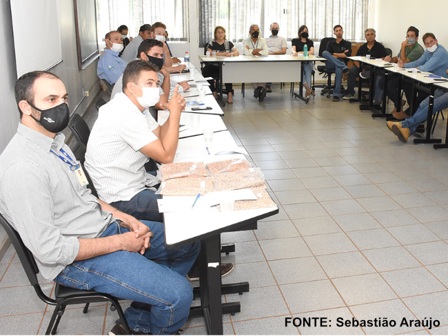 Encontro na Embrapa em Goiás reúne parceiros sementeiros de feijão Encontro na Embrapa em Goiás reúne parceiros sementeiros de feijão